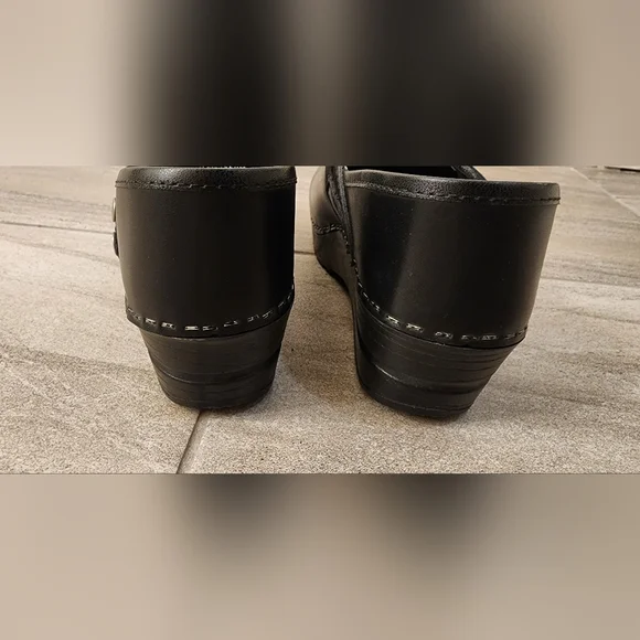 Sanita Professional Leather Clog - Picture 4 of 4